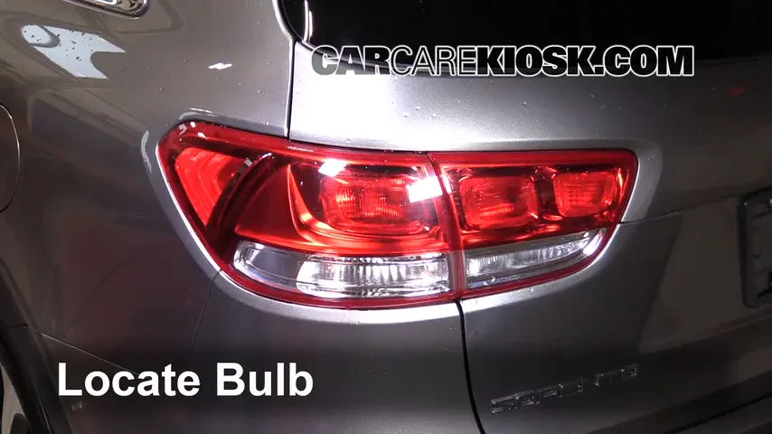 2017 Kia Sorento EX 2.0L 4 Cyl. Turbo Lights
